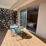 Luxury Condo Private Room Ac Gym Pool Cine