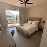 Luxury Condo Private Room Ac Gym Pool Cine